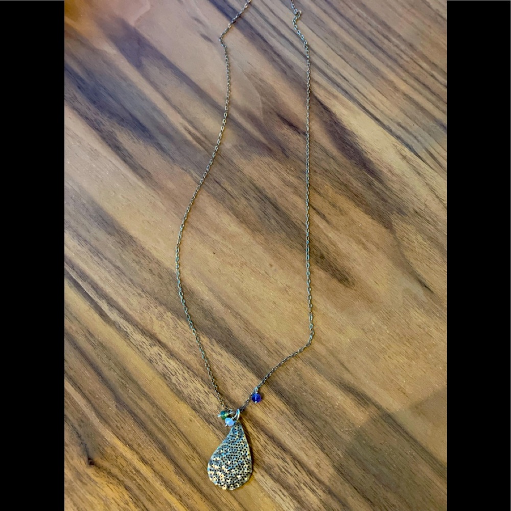 Delicate gold teardrop necklace